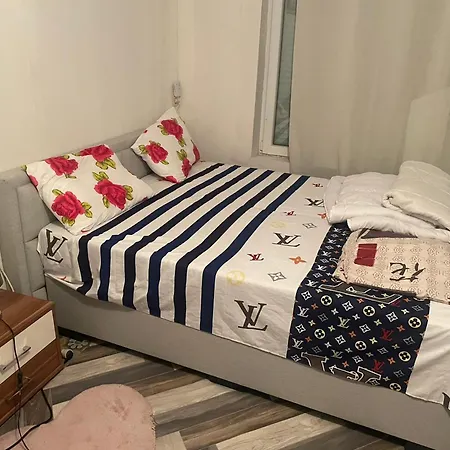 Modern In With Parking 80 M² Apartamento Lieja