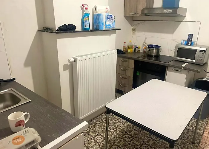 Modern In With Parking 80 M² *