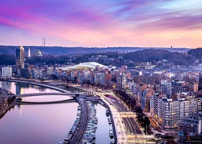 Modern In With Parking 80 M²